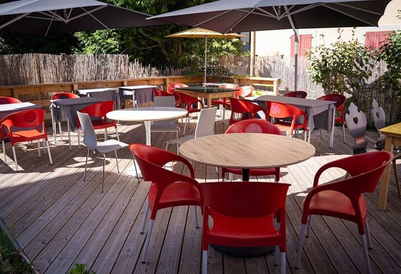 Отель De Trois Mont Blanc