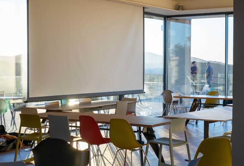 هتل Es Desconecta2