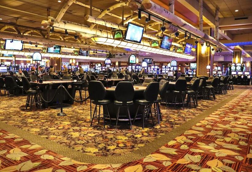 هتل Four Winds Casino South Bend