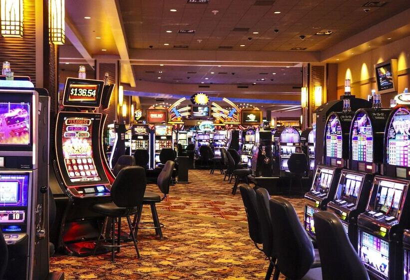 هتل Four Winds Casino South Bend