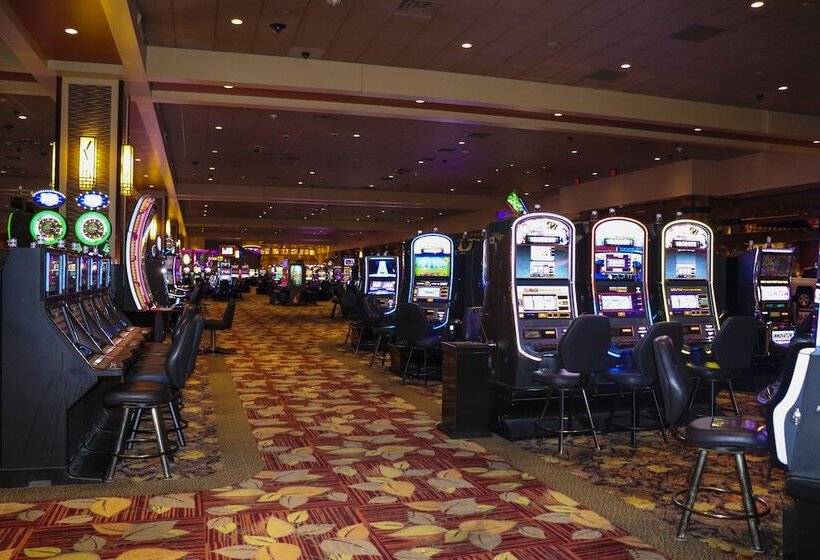 هتل Four Winds Casino South Bend