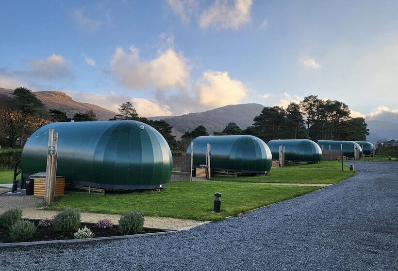 Отель Further.space At Leitrim Lodge