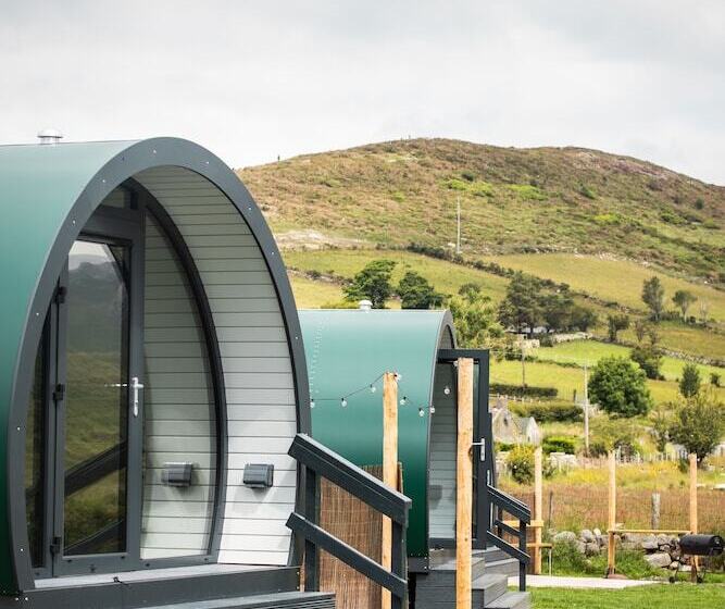 Отель Further.space At Leitrim Lodge