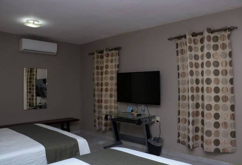 ホテル Garden Suites Tonlá