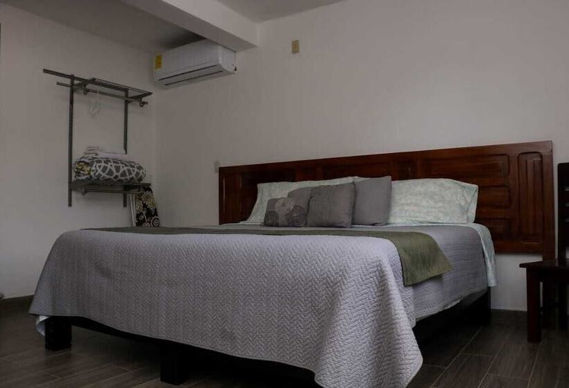 ホテル Garden Suites Tonlá