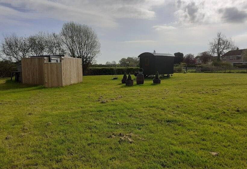 ホテル Glamping In Wiltshire In Our Luxury Shepherds Hut