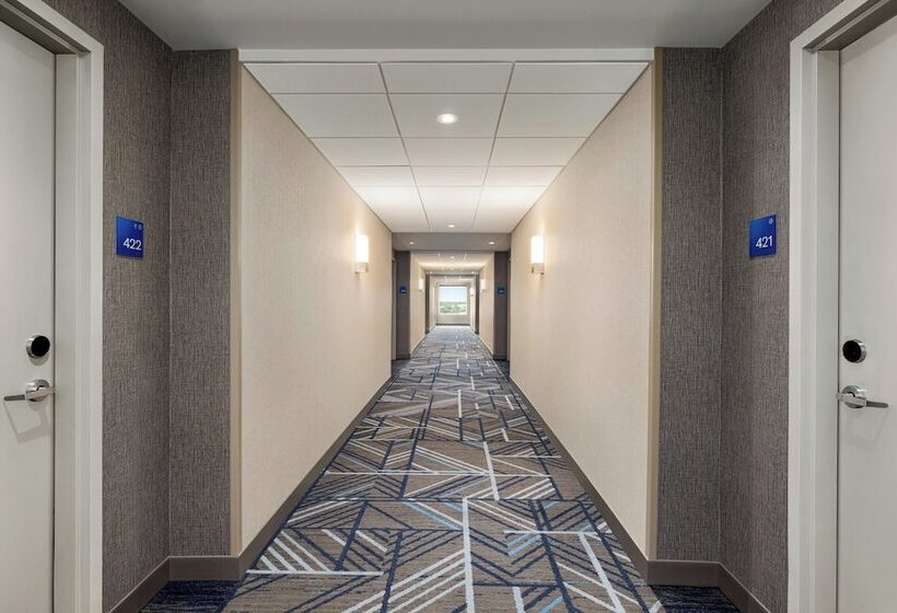 فندق Holiday Inn Express Strathroy By Ihg