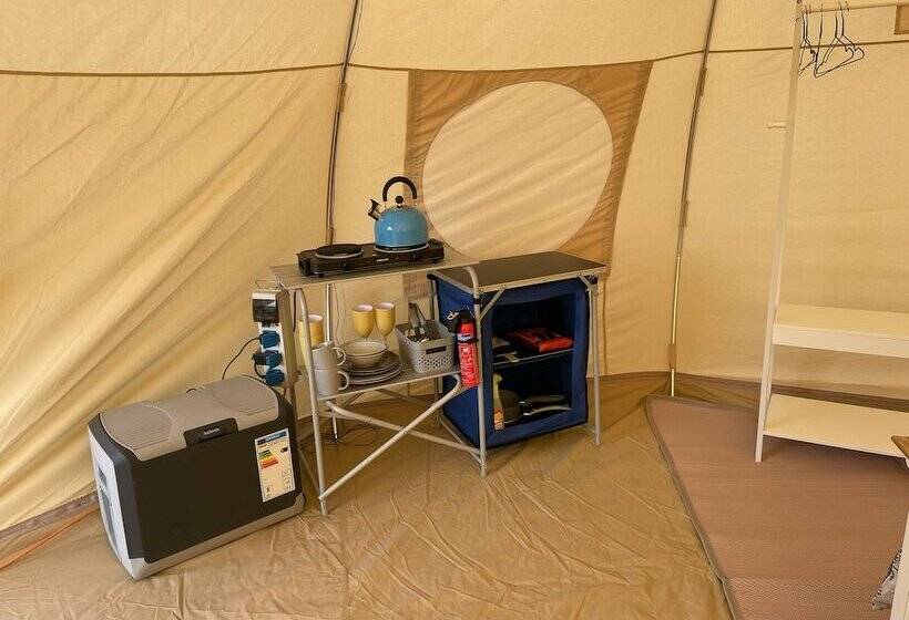 فندق Impeccable 1 Bed Bell Tent Near Holyhead