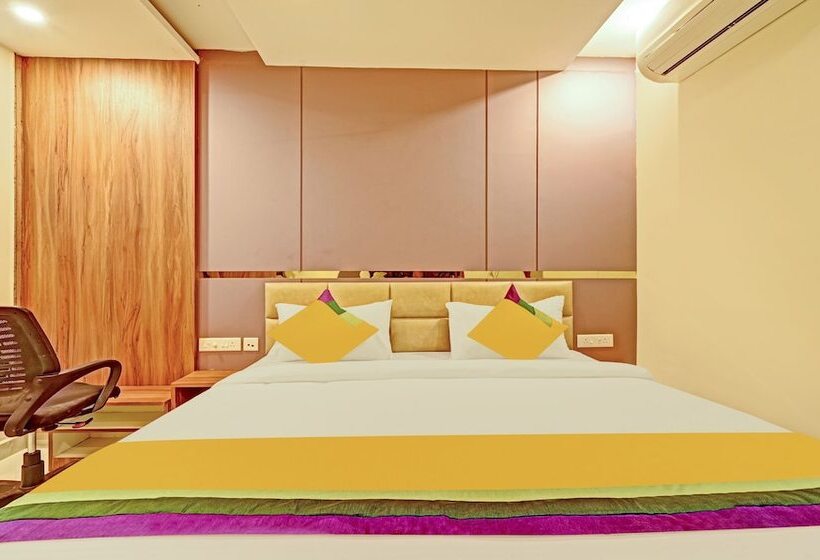 Itsy Hotels Sri Sai Grand Inn