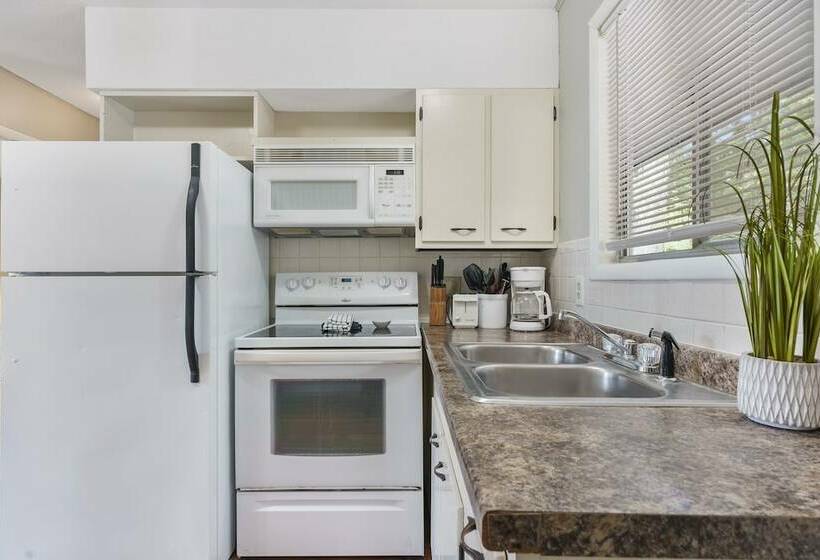 فندق Kimberling Cove C4