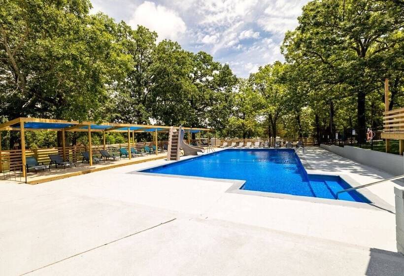 호텔 Kimberling Cove C8