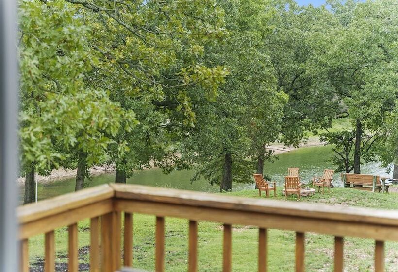 호텔 Kimberling Cove C8