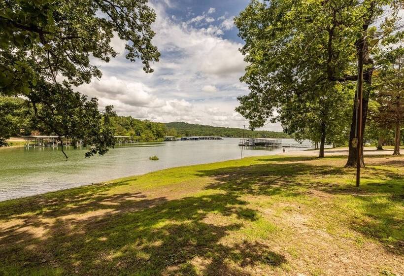 هتل Kimberling Cove H22