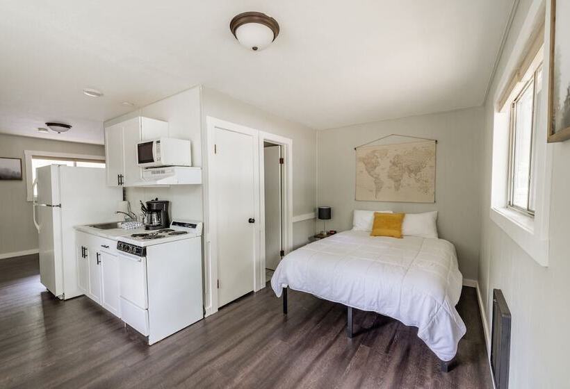 فندق Kimberling Cove M6