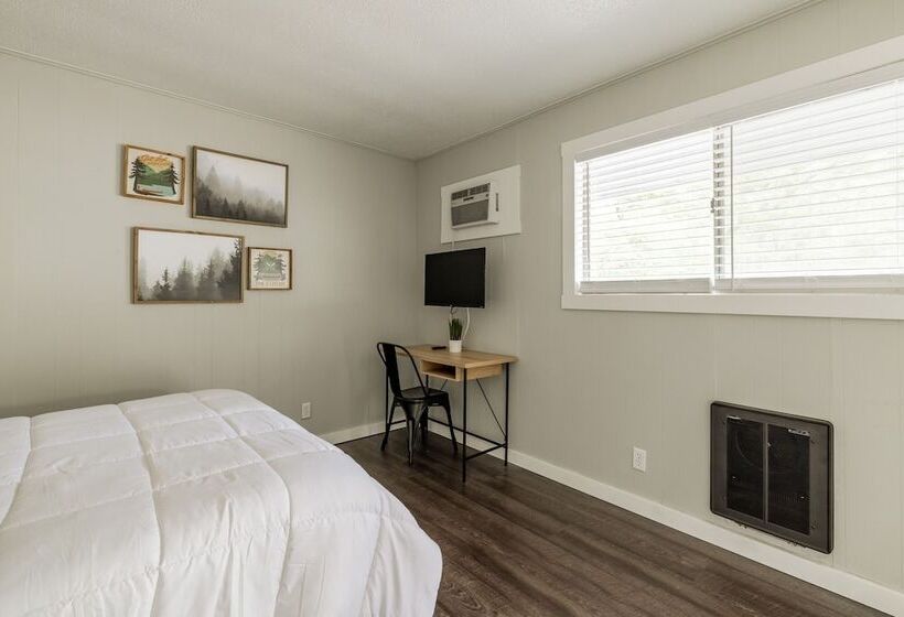 فندق Kimberling Cove M6