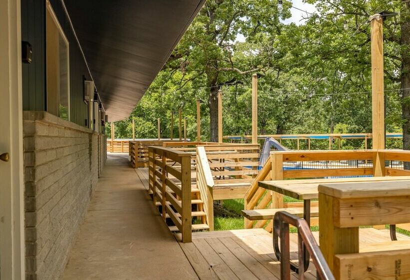 Отель Kimberling Cove M9