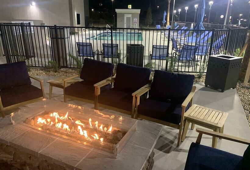 فندق La Quinta Inn & Suites By Wyndham Valdosta