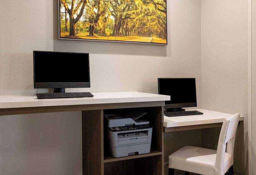 فندق La Quinta Inn & Suites By Wyndham Valdosta