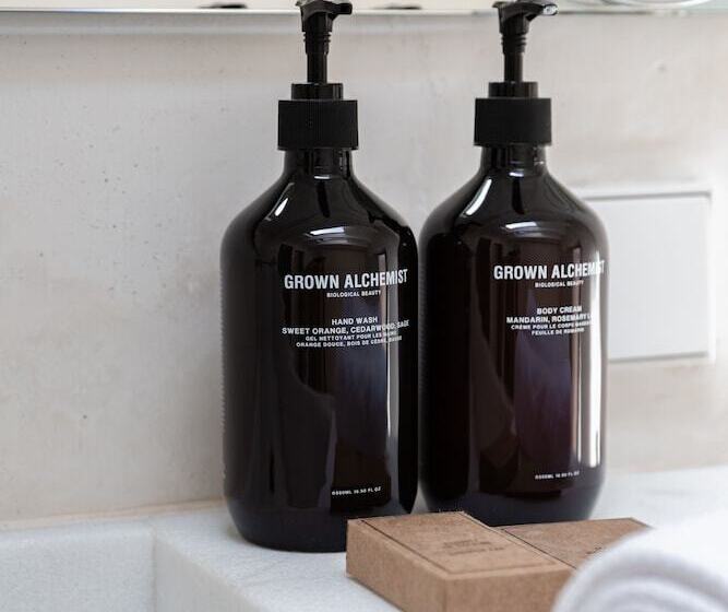 هتل Meem Townhouse