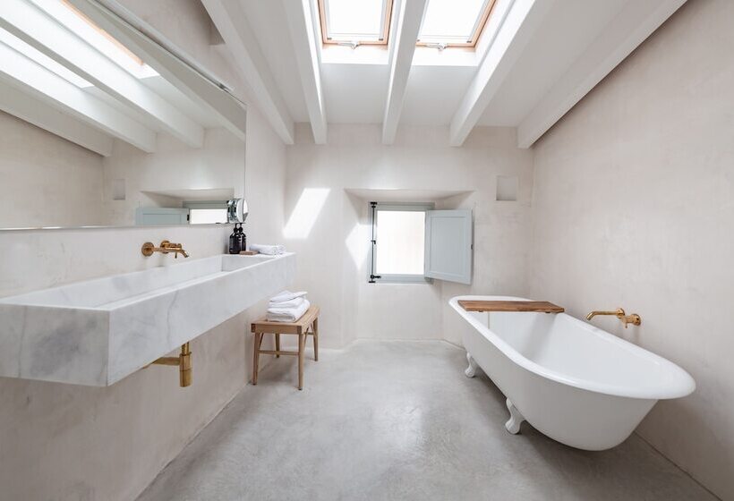 هتل Meem Townhouse