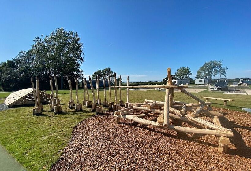 Отель Mill Rythe Coastal Village