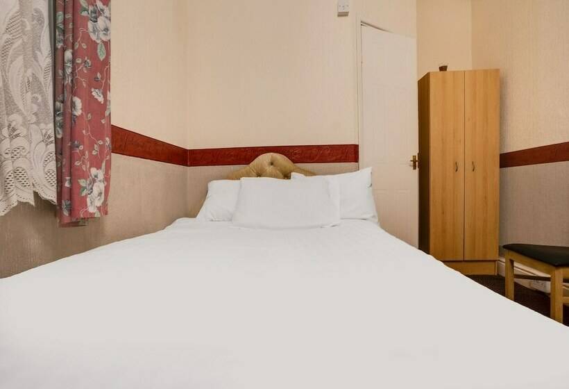 Chesterton Hotel, Blackpool South Shore