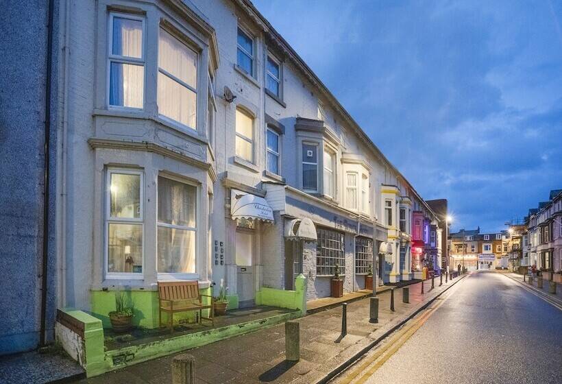 Chesterton Hotel, Blackpool South Shore