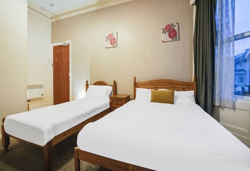 Chesterton Hotel, Blackpool South Shore