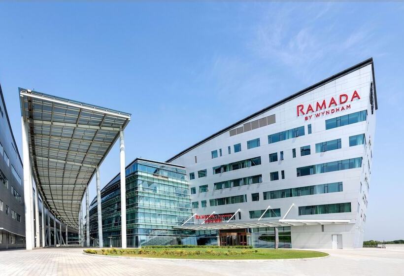 فندق Ramada By Wyndham Huzhou Wuxing
