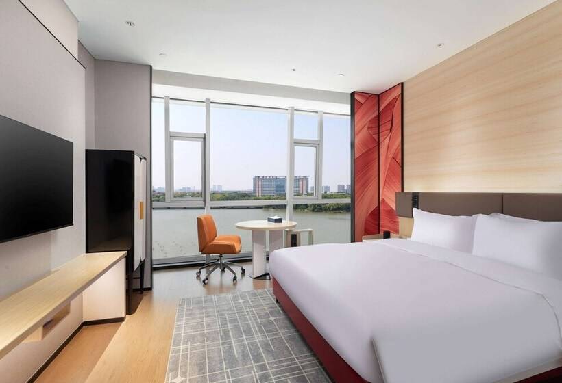 فندق Ramada By Wyndham Huzhou Wuxing