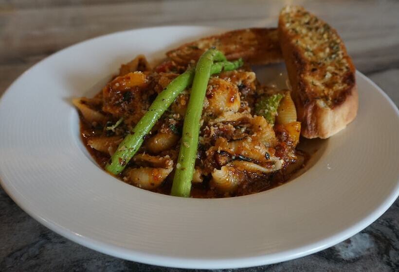 ホテル Ramada Encore By Wyndham Siliguri Sevoke Road