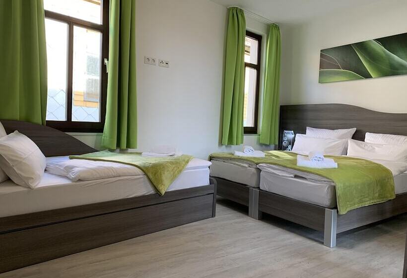 ホテル Rhöner Ferienwohnung