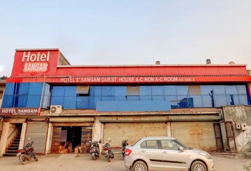 בית מלון כפרי Sangam