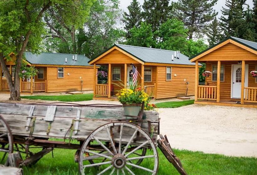 בית מלון כפרי Shire Valley Cabins, Charming Dayton Retreat