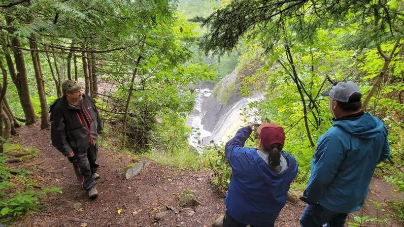 בית מלון כפרי Snow Chasers Lodge