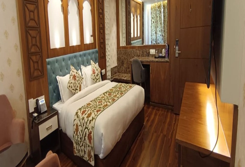 Hotel Snowland Sonmarg