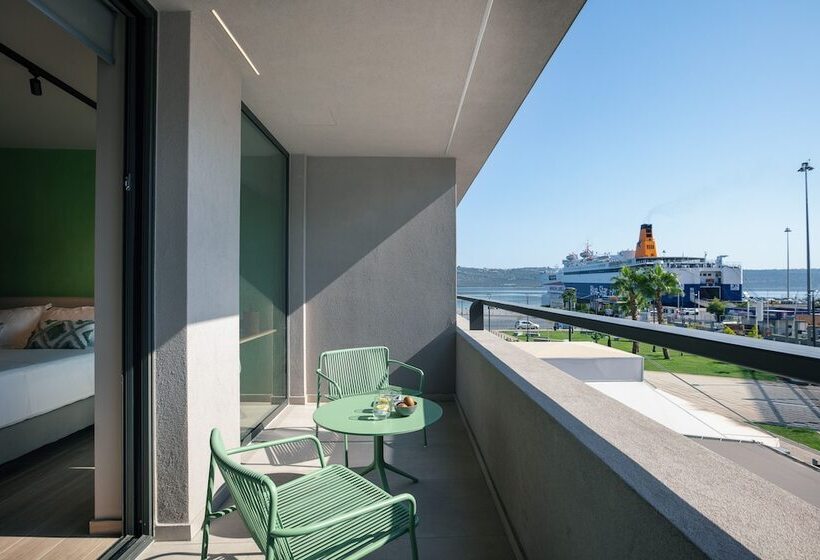 호텔 Souda Plaza Collection