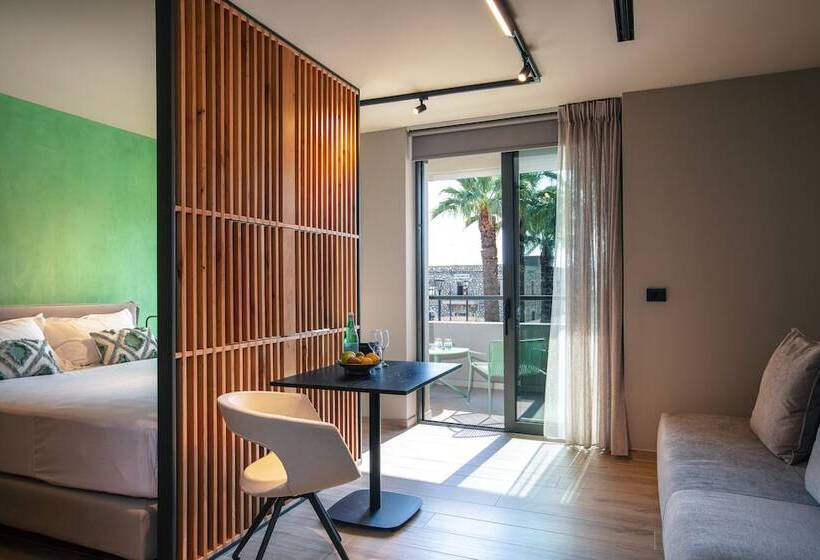 호텔 Souda Plaza Collection