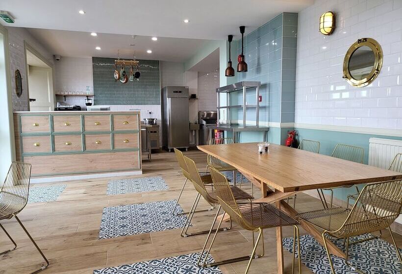 호텔 The Beach Club