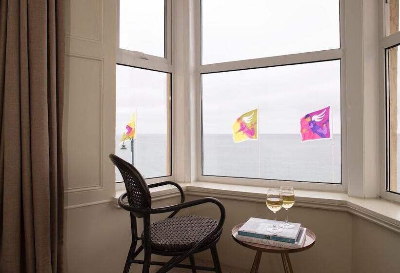 호텔 The Beach Club