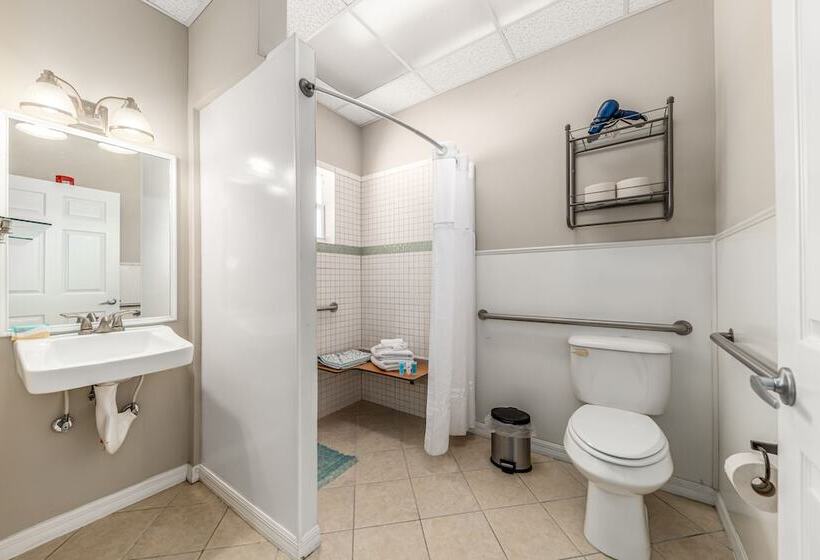 فندق The Breezy Inn