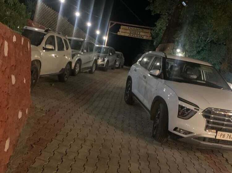 فندق The Bright Side Resort