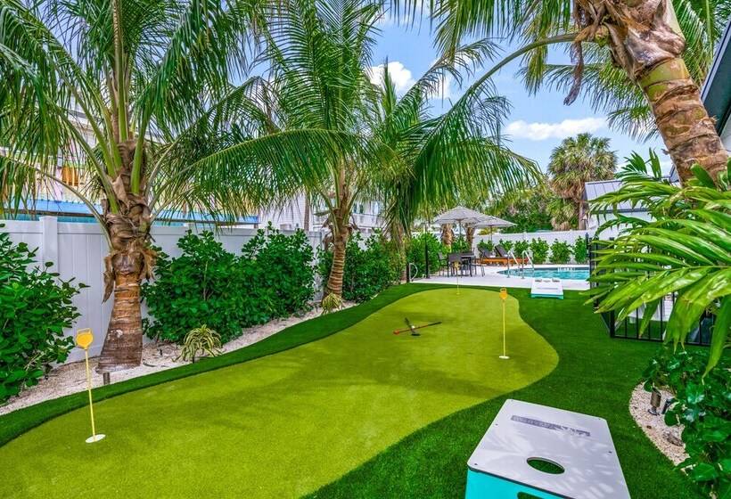 בית מלון כפרי The Retreat At Anna Maria Island Inn