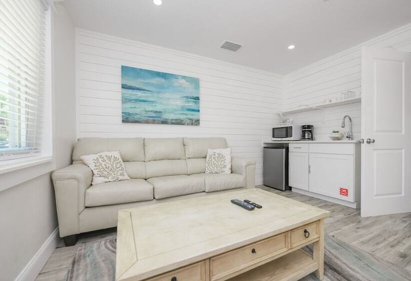 فندق The Retreat At Anna Maria Island Inn