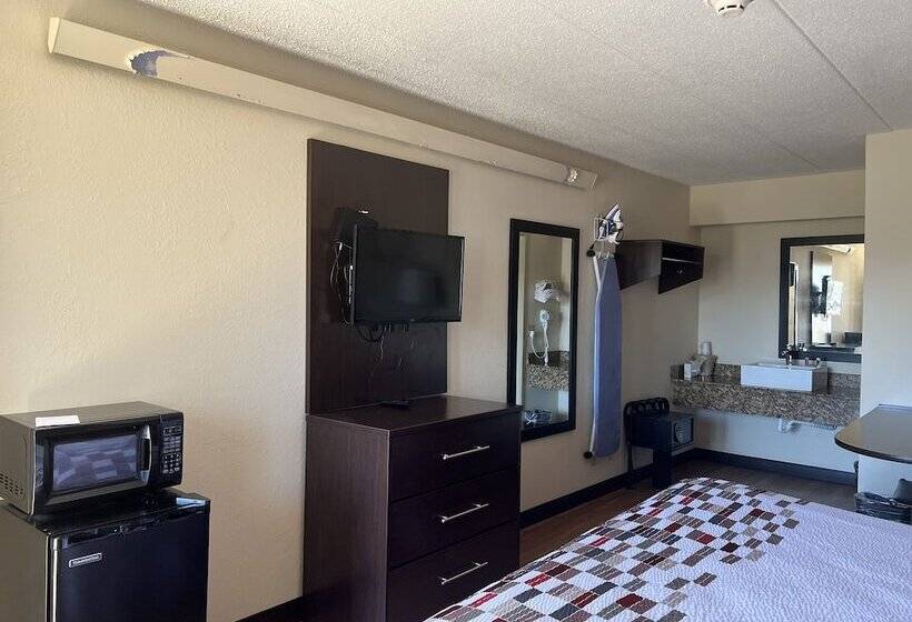 ホテル Travelodge By Wyndham Holland/toledo