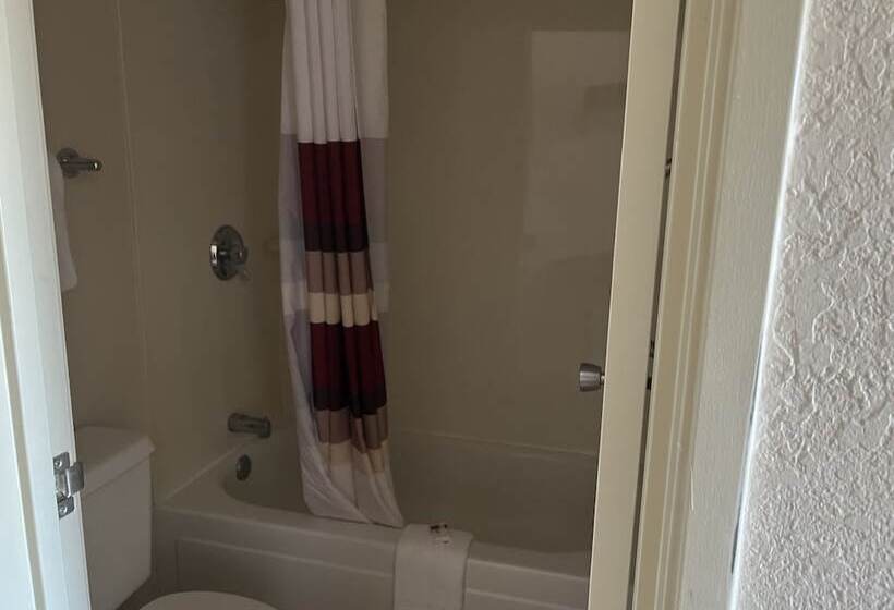 ホテル Travelodge By Wyndham Holland/toledo