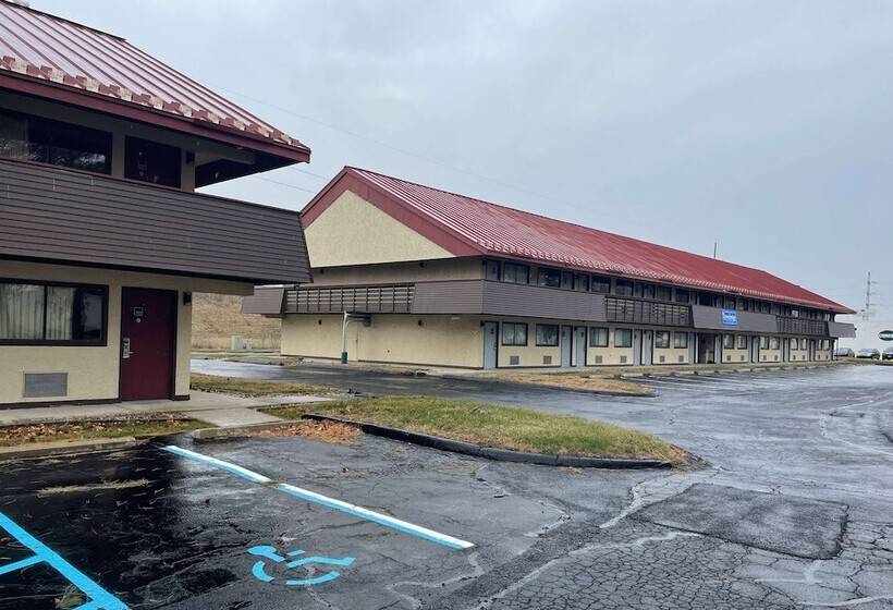 ホテル Travelodge By Wyndham Holland/toledo