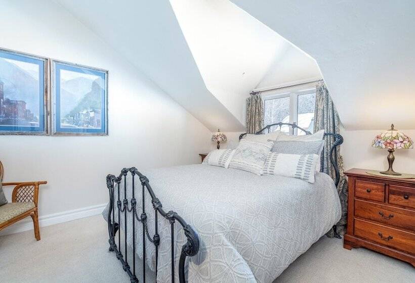 Hruza Hideout By Avantstay Walkable Location + Free Ski Shuttle, Mountain View