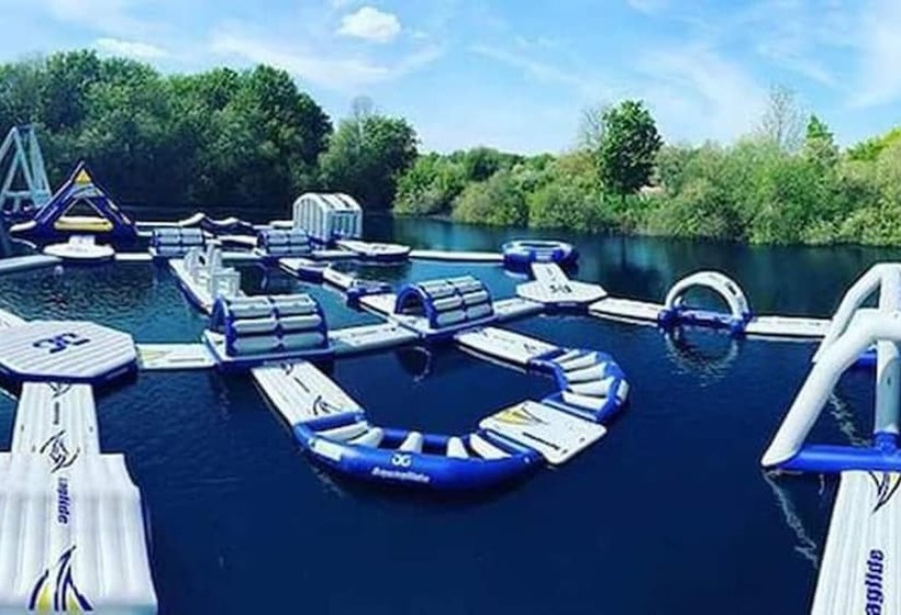 Impeccable 3 Bed Cabin In Tattershall, Uk