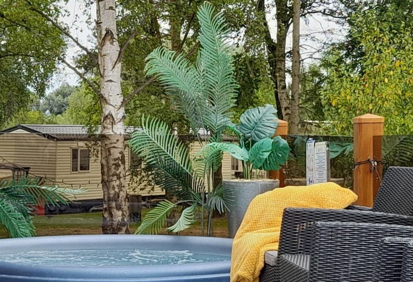 Impeccable 3 Bed Cabin In Tattershall, Uk